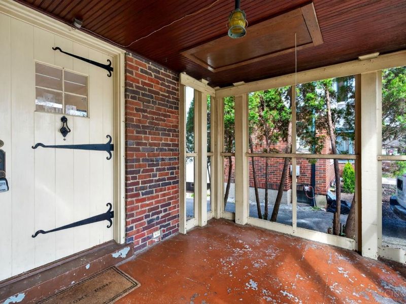 3817 Indianview Avenue, Mariemont, OH 45227 Photo 6