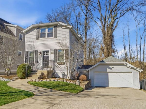 3808 Aylesboro Avenue, Cincinnati, OH 45208