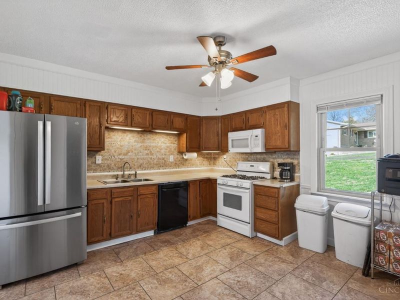 6823 Thompson Road, Colerain Township, OH 45247 Photo 14