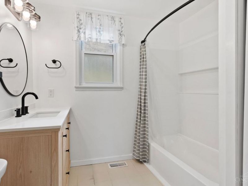 7061 Clough Pike, Anderson Twp, OH 45244 Photo 13