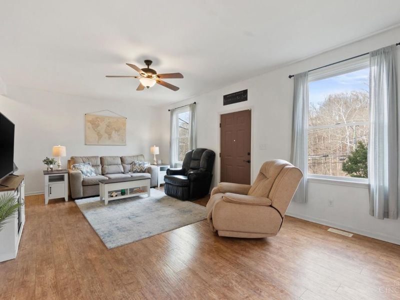 7061 Clough Pike, Anderson Twp, OH 45244 Photo 2