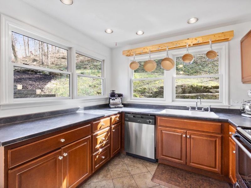 7061 Clough Pike, Anderson Twp, OH 45244 Photo 7