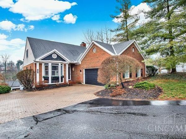 3007 Paxton Knoll Lane, Cincinnati, OH 45208