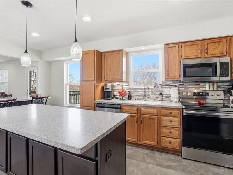 6927 Berry Blossom Court, Liberty Township, OH 45011 Photo 15