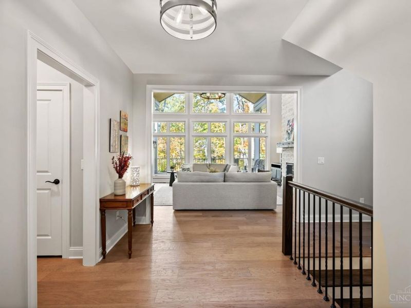 960 Oak Ridge Lane, Union Twp, OH 45152 Photo 3