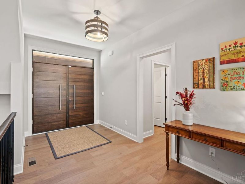 960 Oak Ridge Lane, Union Twp, OH 45152 Photo 4