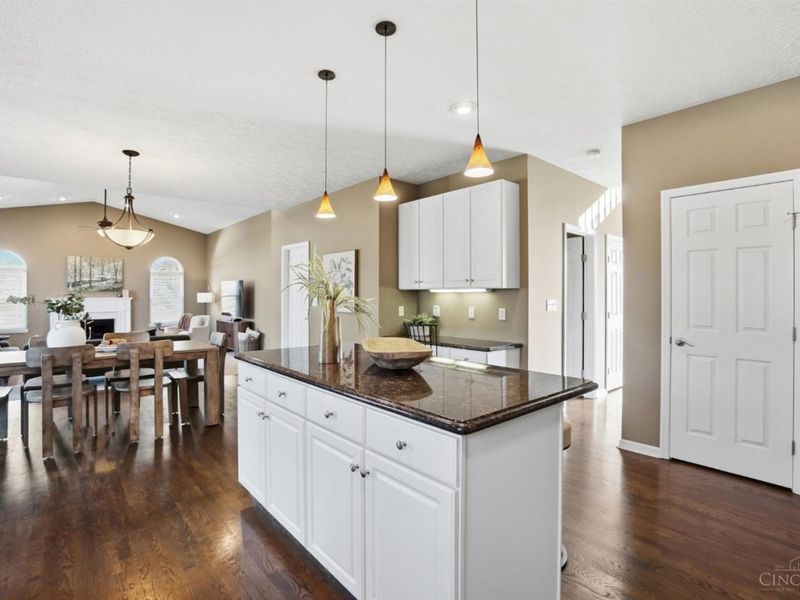 7527 Providence Woods Court, West Chester, OH 45069 Photo 25