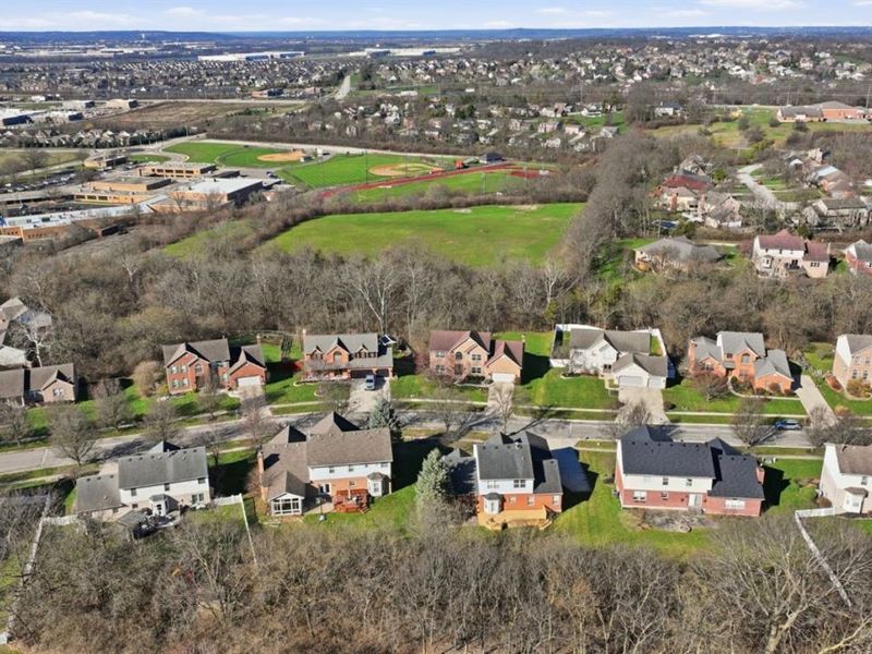 7527 Providence Woods Court, West Chester, OH 45069 Photo 3