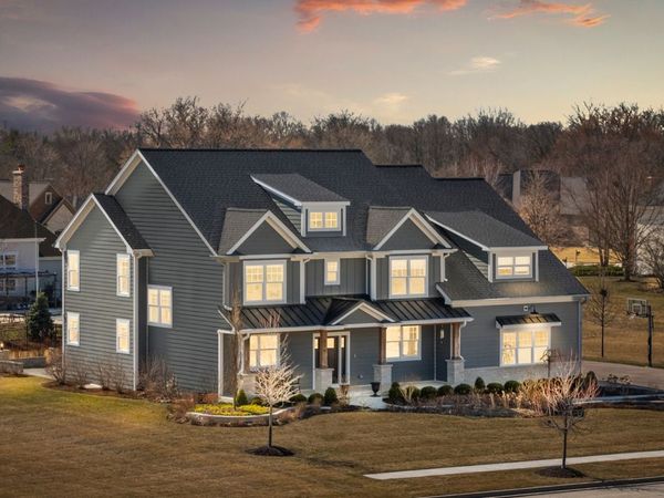 210 Whittemore Drive, Sycamore, IL 60178