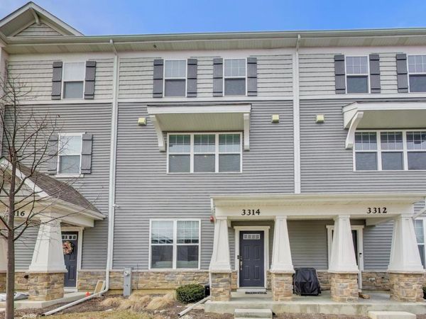3314 Trillium Circle, Rolling Meadows, IL 60008