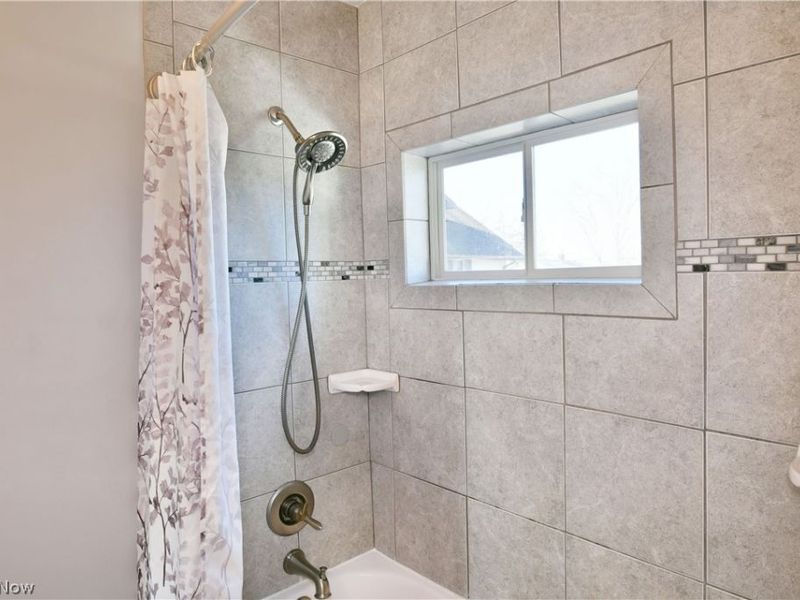 1525 Elm Road NE, Warren, OH 44483 Photo 25