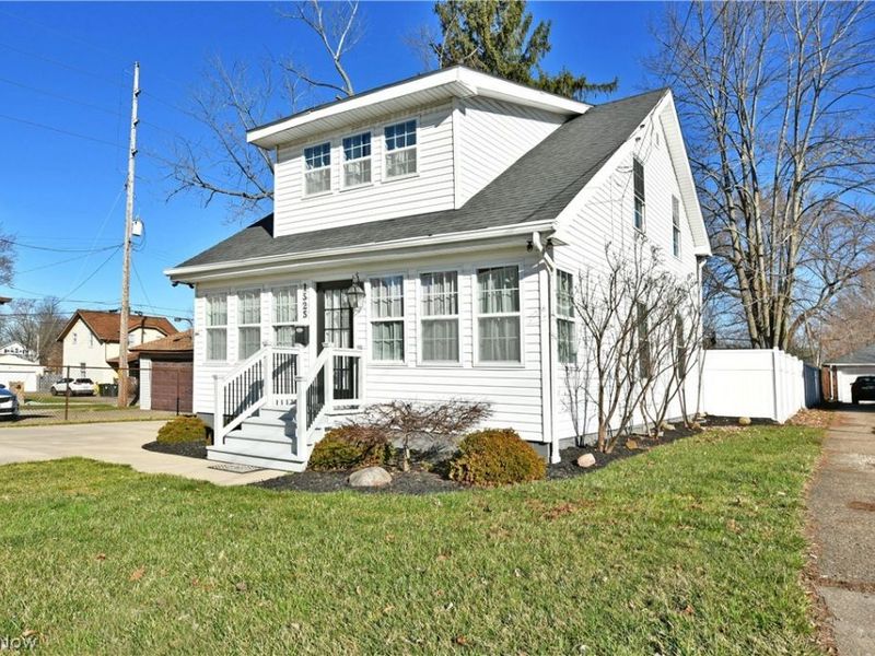 1525 Elm Road NE, Warren, OH 44483 Photo 3