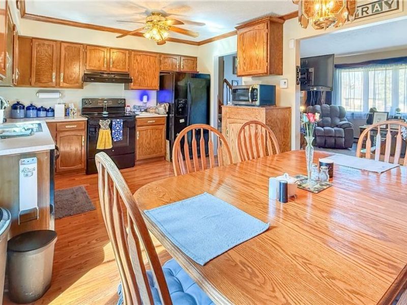 2978 Sandy Lake Road, Ravenna, OH 44266 Photo 11