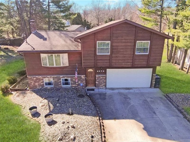 2978 Sandy Lake Road, Ravenna, OH 44266 Photo 2