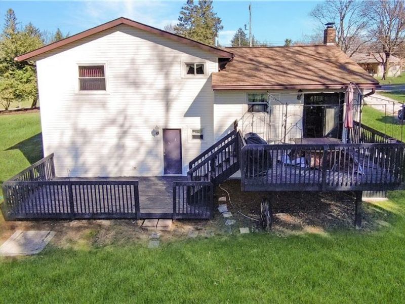 2978 Sandy Lake Road, Ravenna, OH 44266 Photo 4