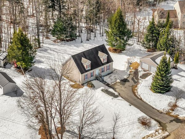 40 Harwood Road, Farmingdale, ME 04344