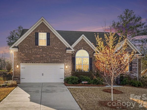 10885 Greenvale Drive, Harrisburg, NC 28075