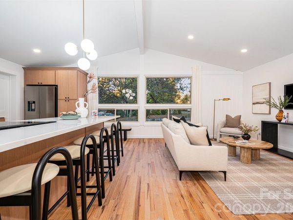 4042 Whipple Place , Charlotte, NC 28215