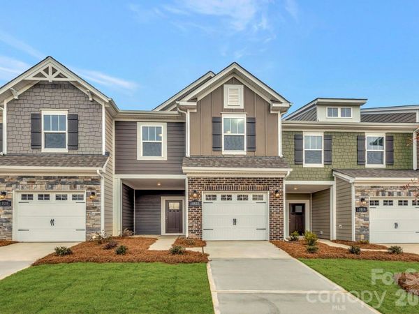 1022 Overbrook Place , Wingate, NC 28174