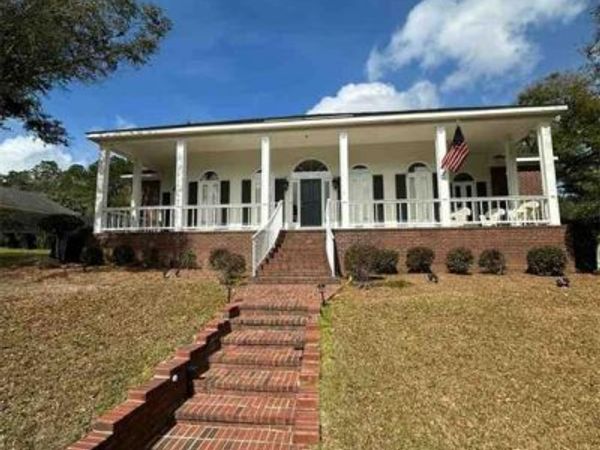 5600 James Madison Drive S, Mobile, AL 36693