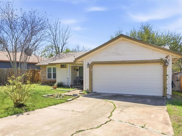 5803 Fence ROW, Austin, TX 78744