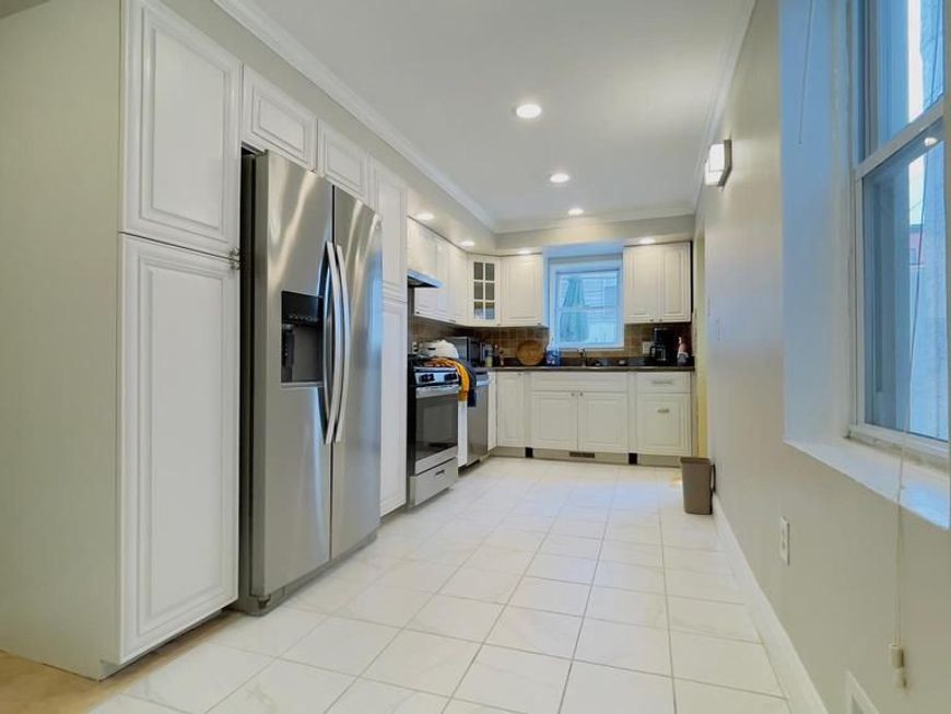 719 N Uber Street, Philadelphia, PA 19130 Main Photo