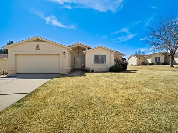 2 Cynthia Place, Pueblo, CO 81008
