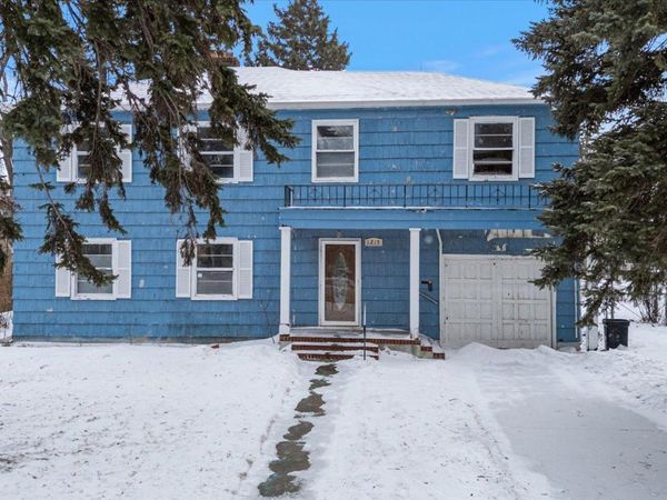 1215 5th Avenue S, Moorhead, MN 56560