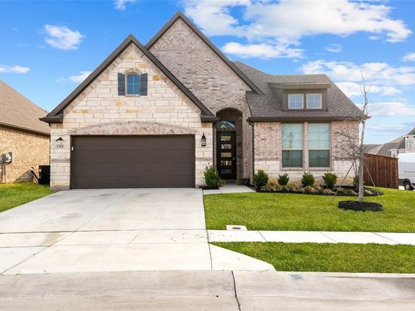 1375 Silverthorn Trail, Justin, TX 76247