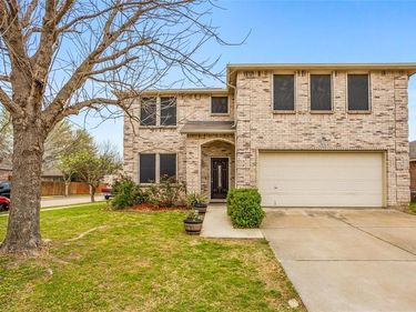 1856 Lariat Drive, Fort Worth, TX 76247