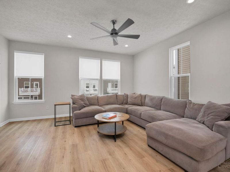 34 Wentworth Lane, Deer Park, OH 45236 Photo 12