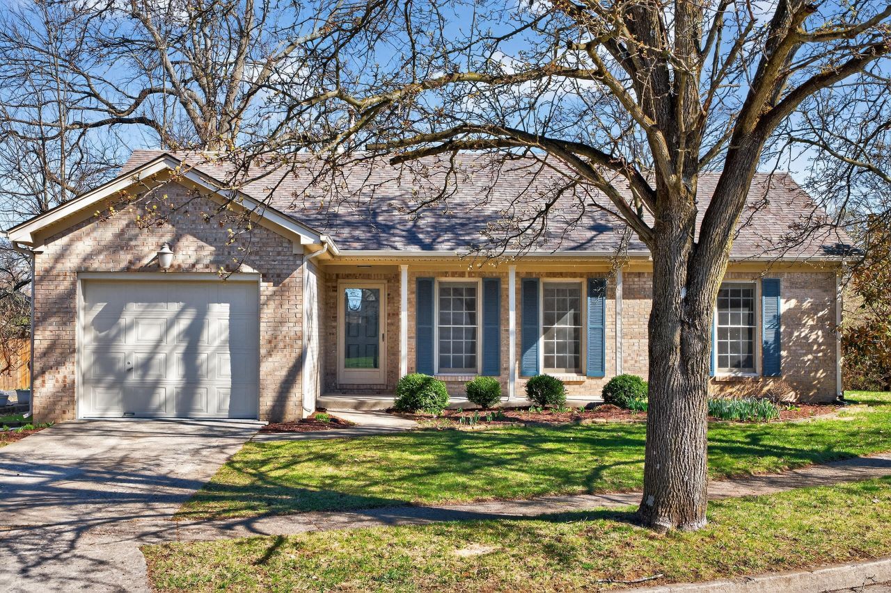 609 Dardanelles Drive, Lexington, KY 40503 Main Photo