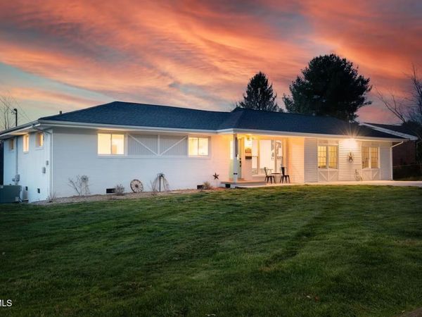 508 Woodhaven Drive, Johnson City, TN 37604