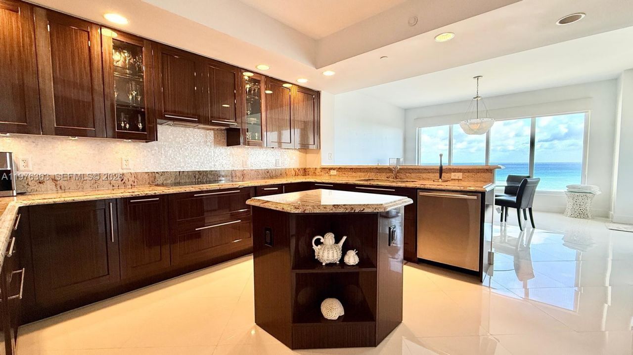 2700 N Ocean Dr , Unit 902B, Singer Island, FL 33404 Photo