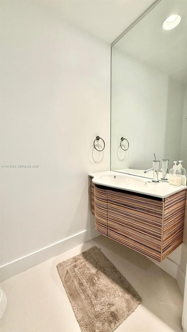 2700 N Ocean Dr , Unit 902B, Singer Island, FL 33404 Photo