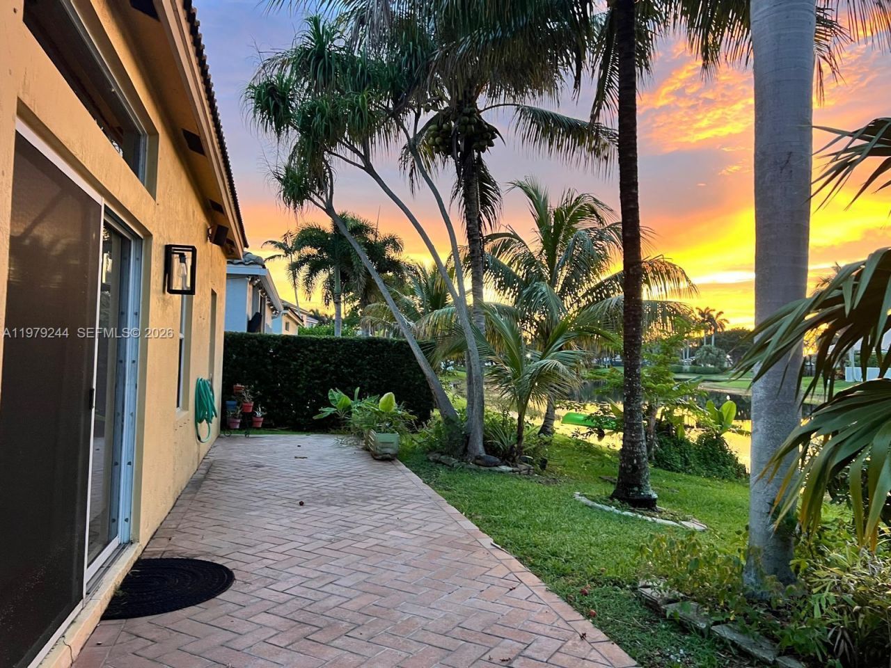 803 Vista Meadows Dr, Weston, FL 33327 Photo