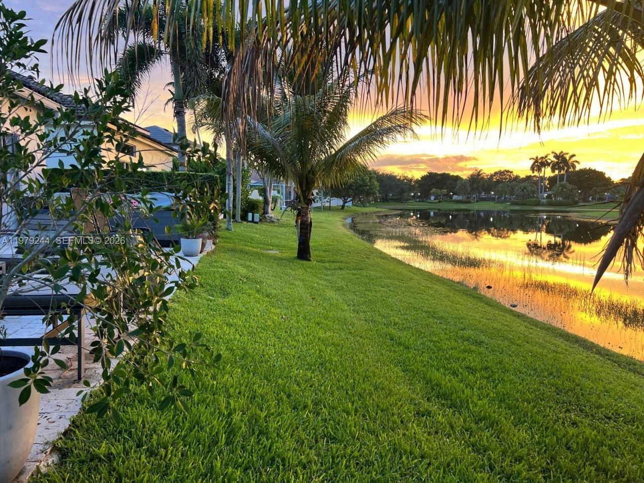 803 Vista Meadows Dr, Weston, FL 33327 Photo