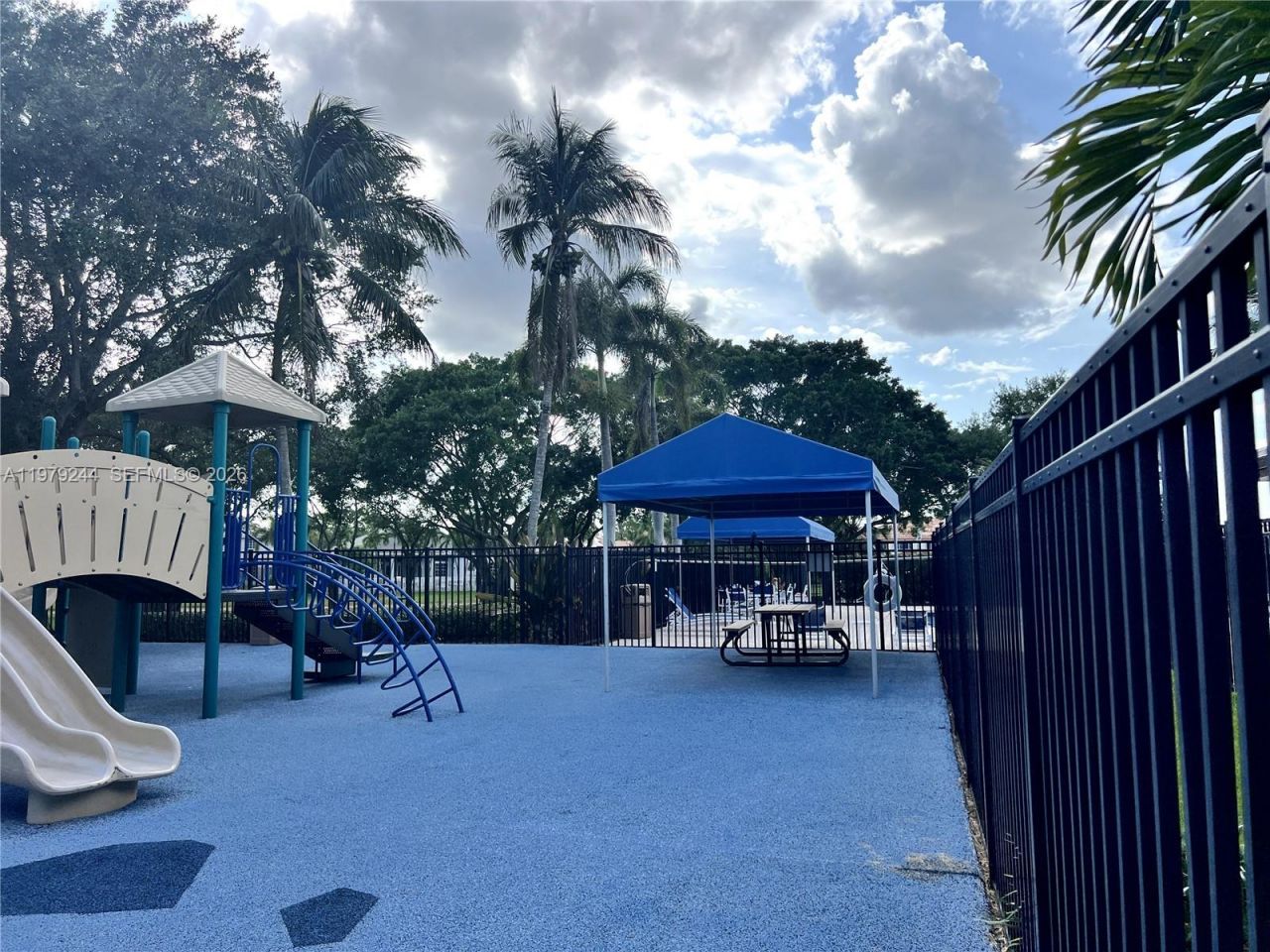 803 Vista Meadows Dr, Weston, FL 33327 Photo