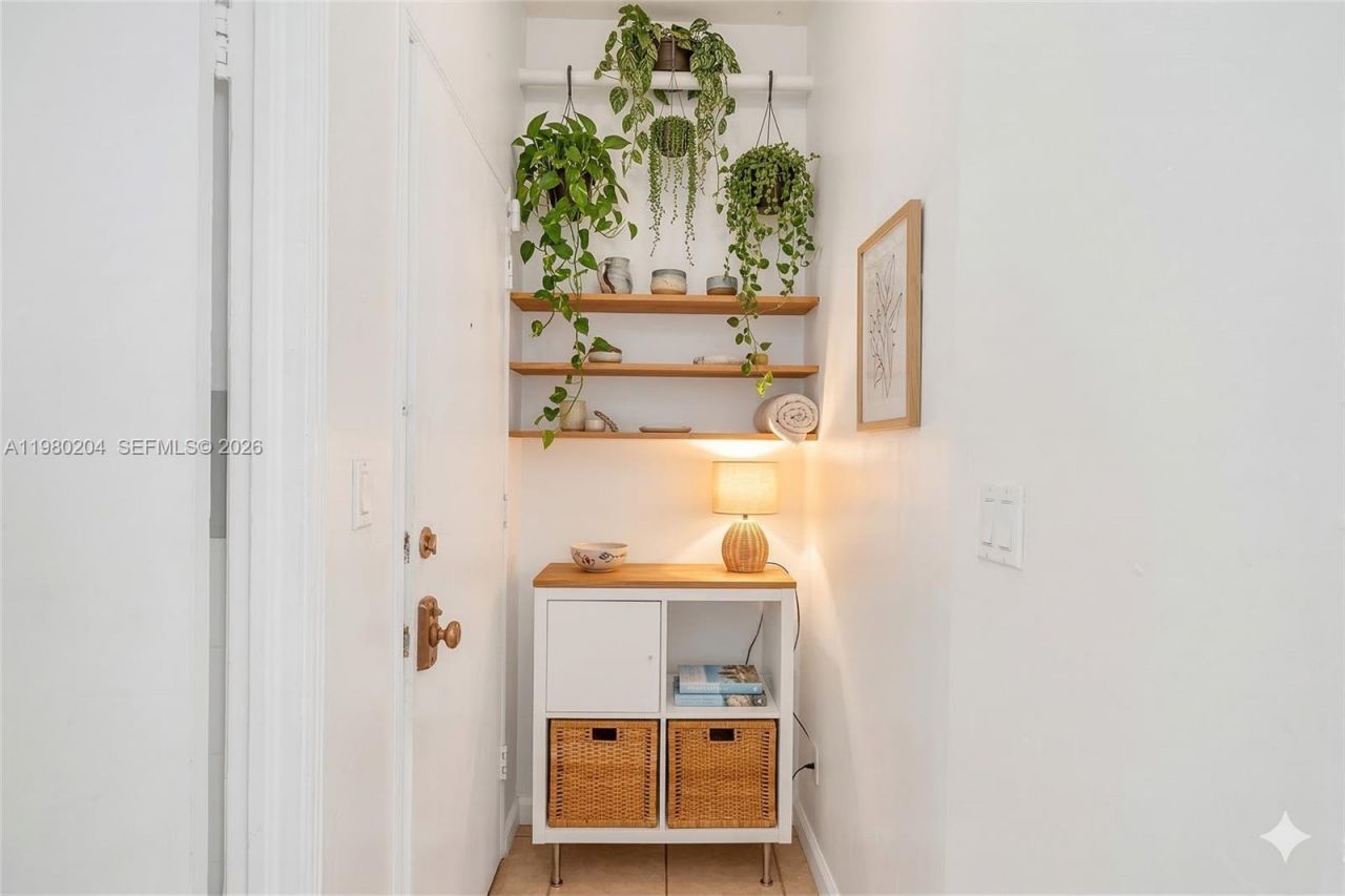 255 W 24th St, Unit 107, Miami Beach, FL 33140 Photo