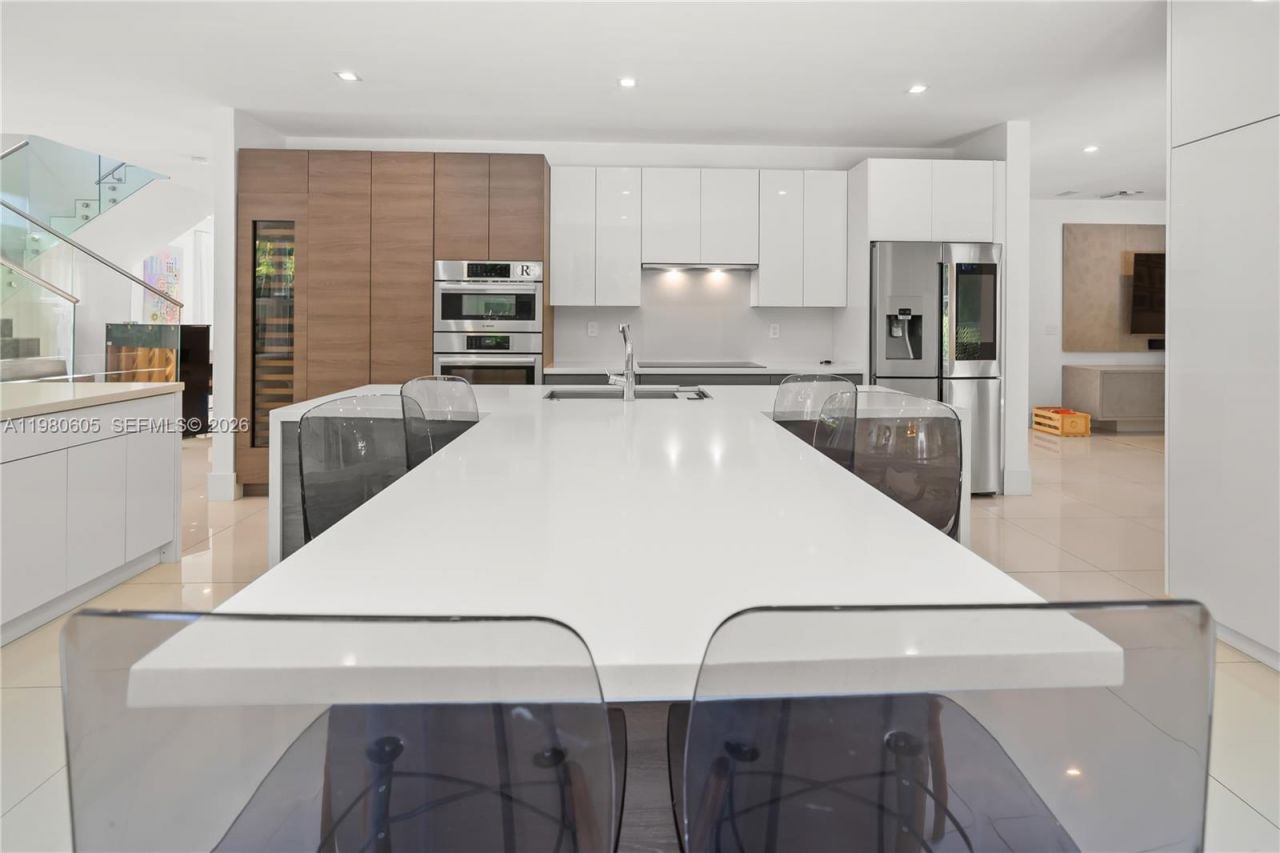 5700 SW 86th Street, South Miami, FL 33143 Photo