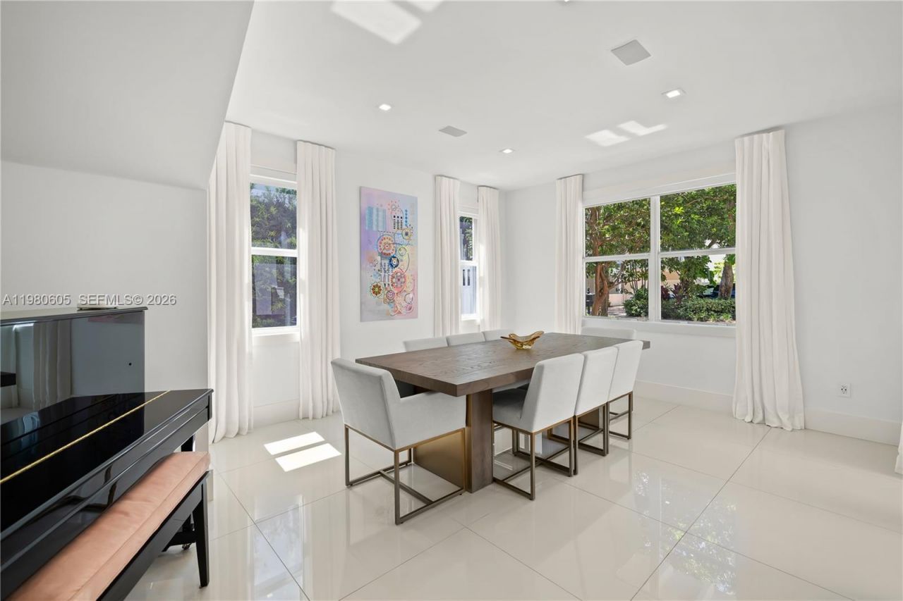 5700 SW 86th Street, South Miami, FL 33143 Photo