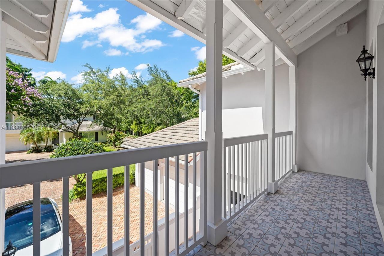 5700 SW 86th Street, South Miami, FL 33143 Photo