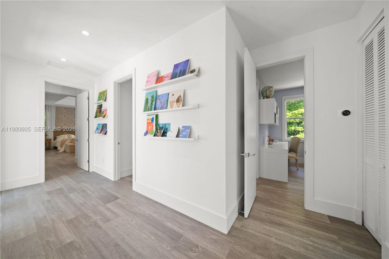 5700 SW 86th Street, South Miami, FL 33143 Photo