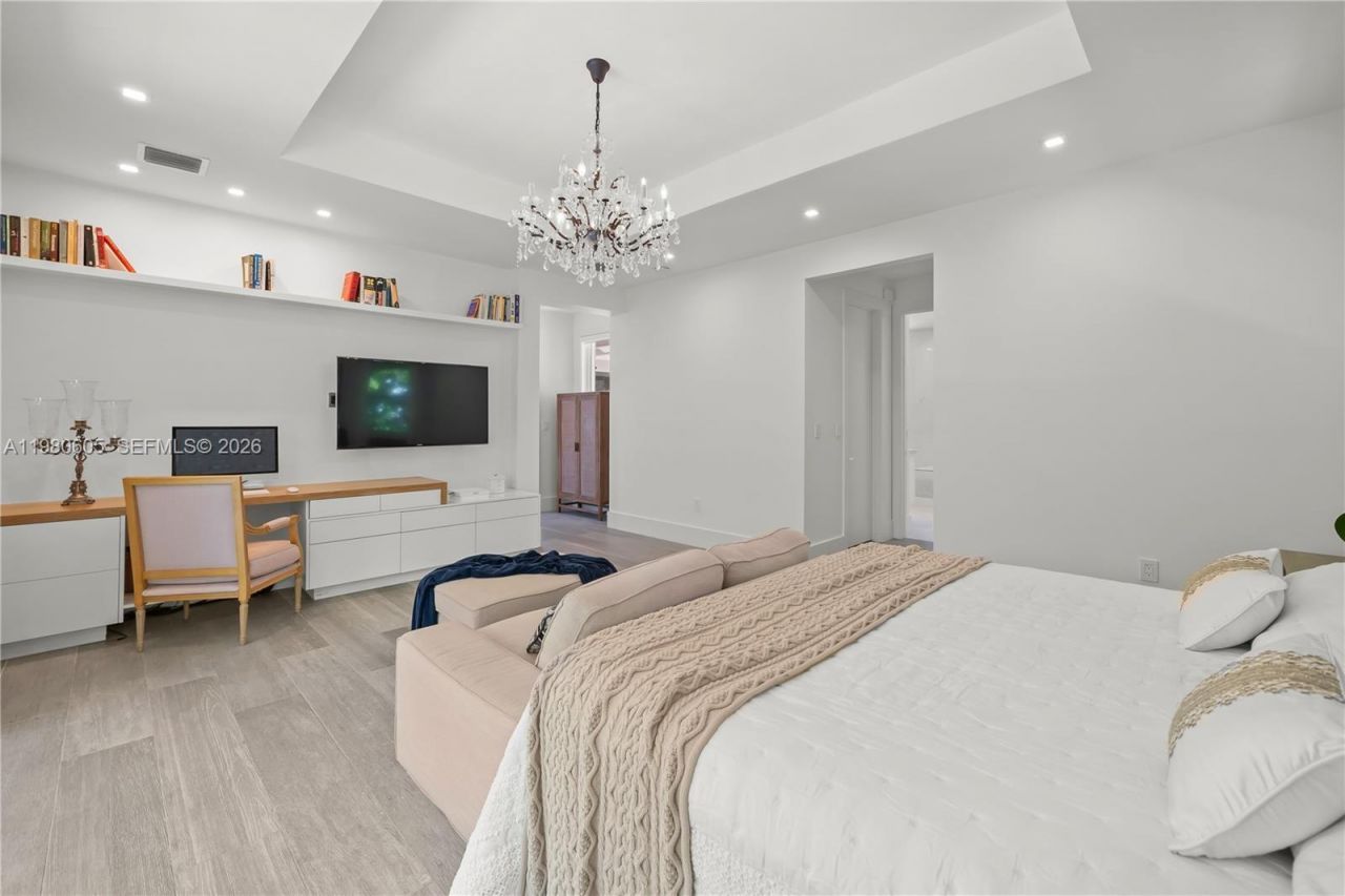 5700 SW 86th Street, South Miami, FL 33143 Photo