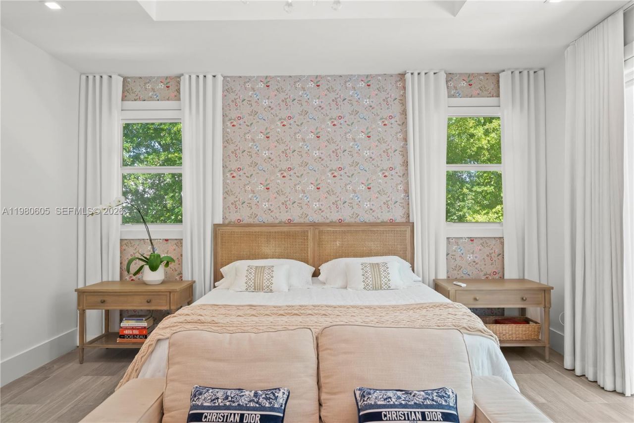 5700 SW 86th Street, South Miami, FL 33143 Photo