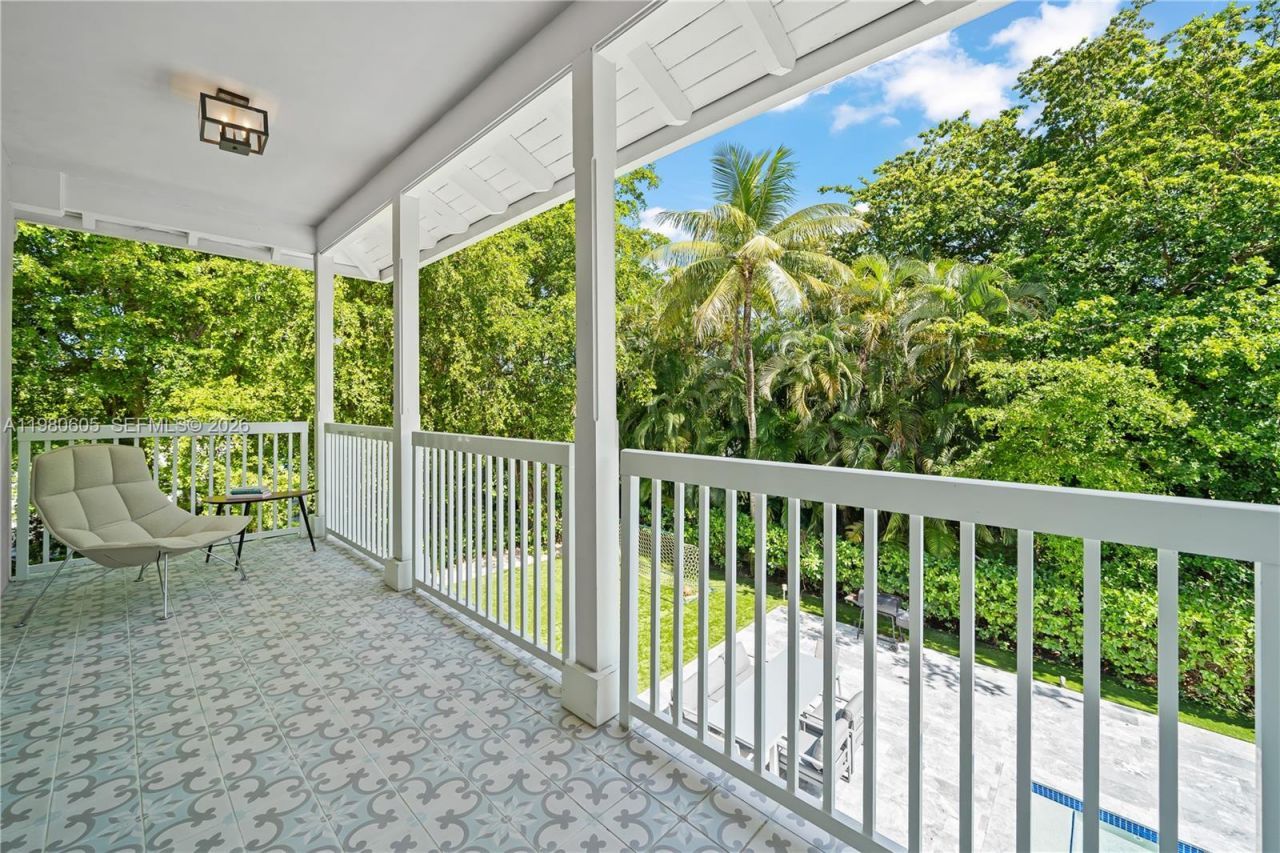 5700 SW 86th Street, South Miami, FL 33143 Photo