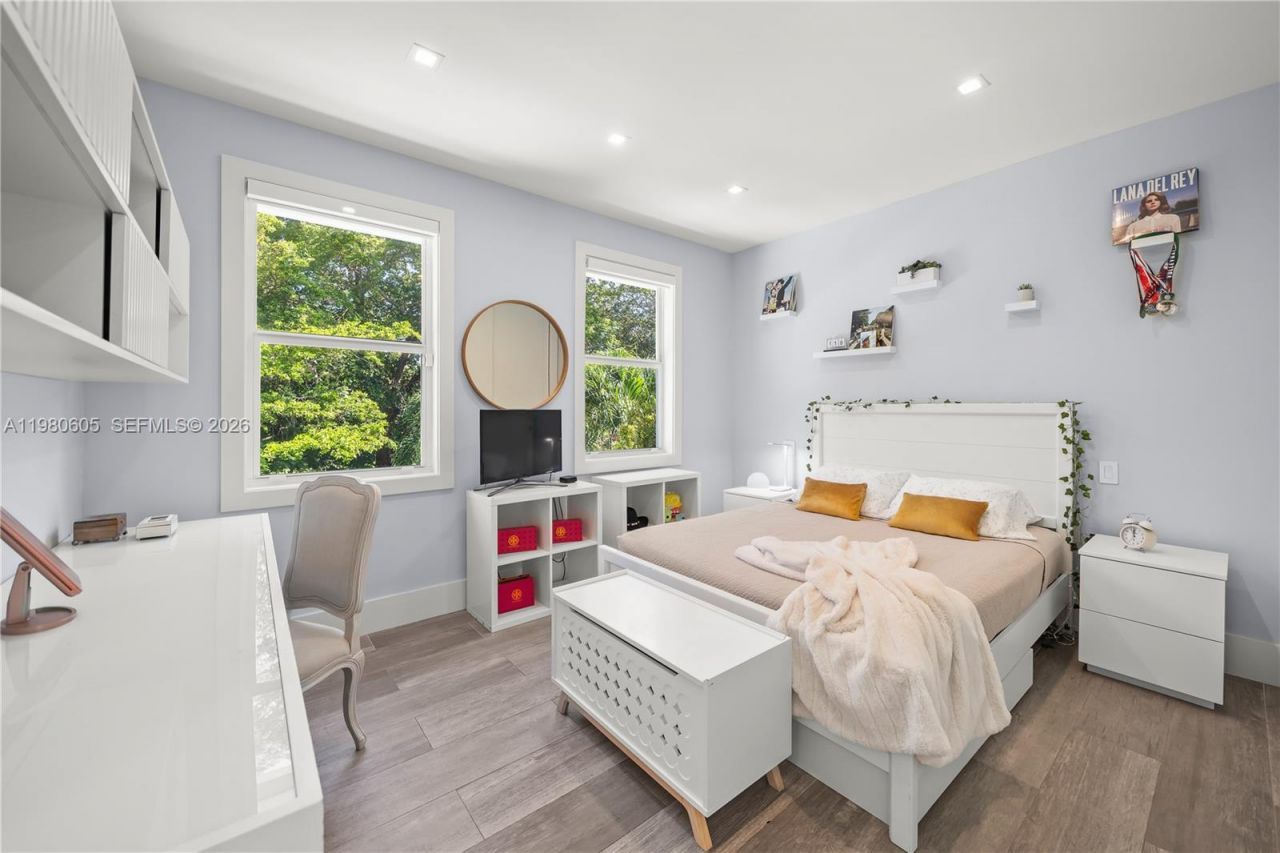 5700 SW 86th Street, South Miami, FL 33143 Photo