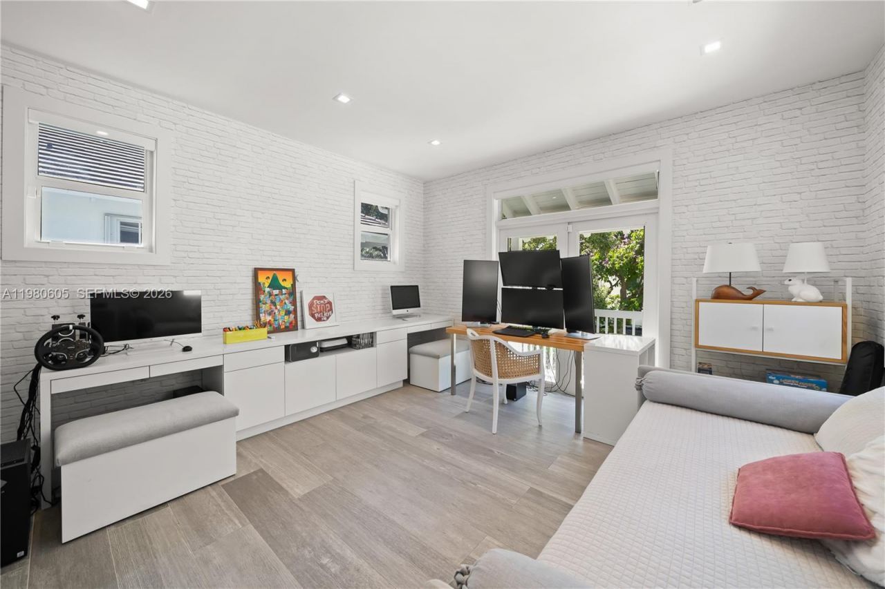 5700 SW 86th Street, South Miami, FL 33143 Photo