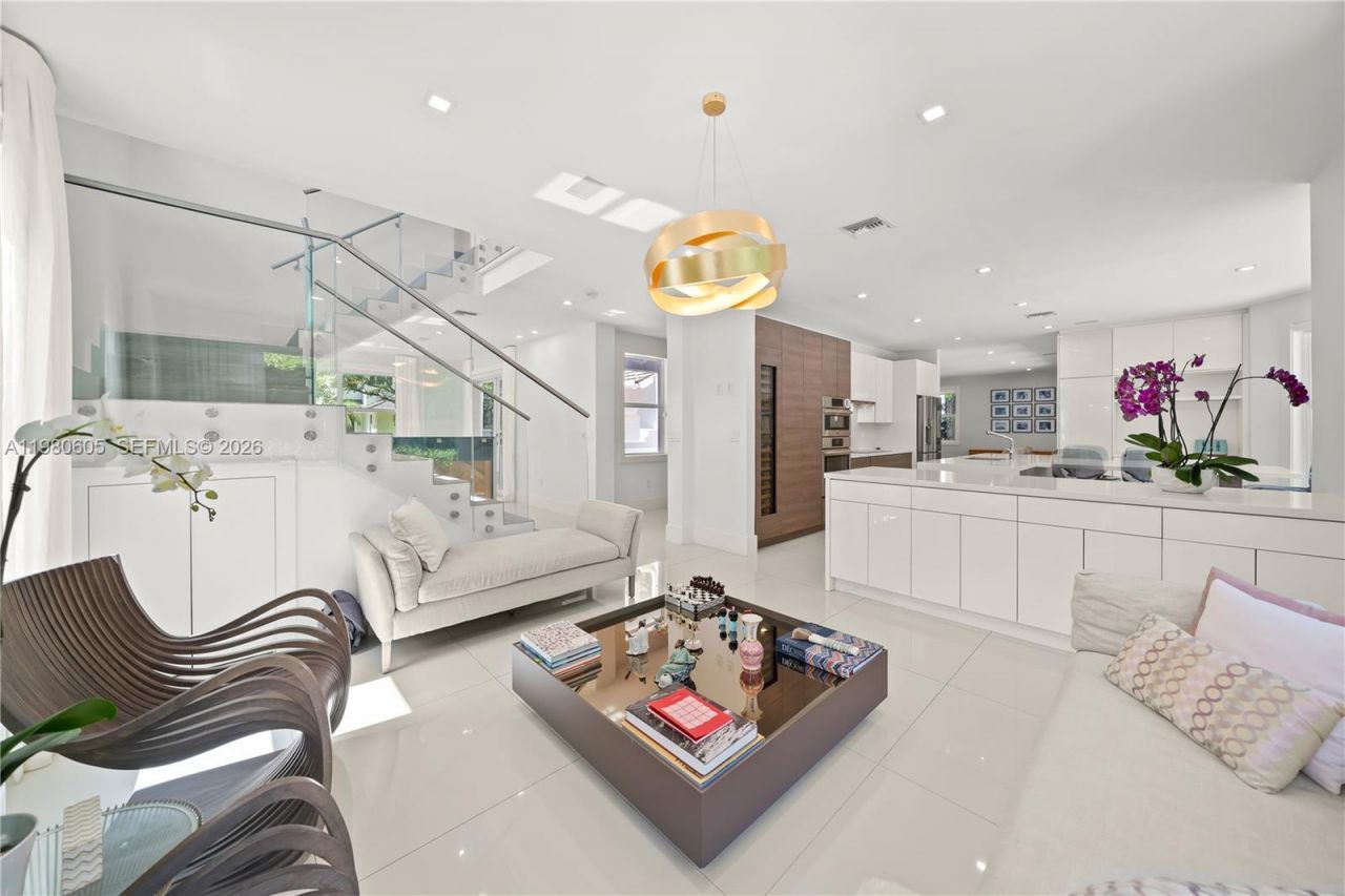 5700 SW 86th Street, South Miami, FL 33143 Photo