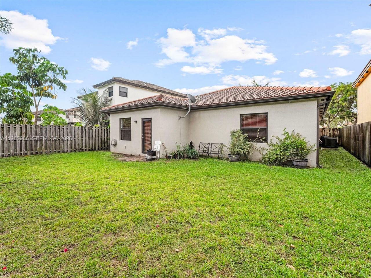 10389 SW 224th Ter, Cutler Bay, FL 33190 Photo